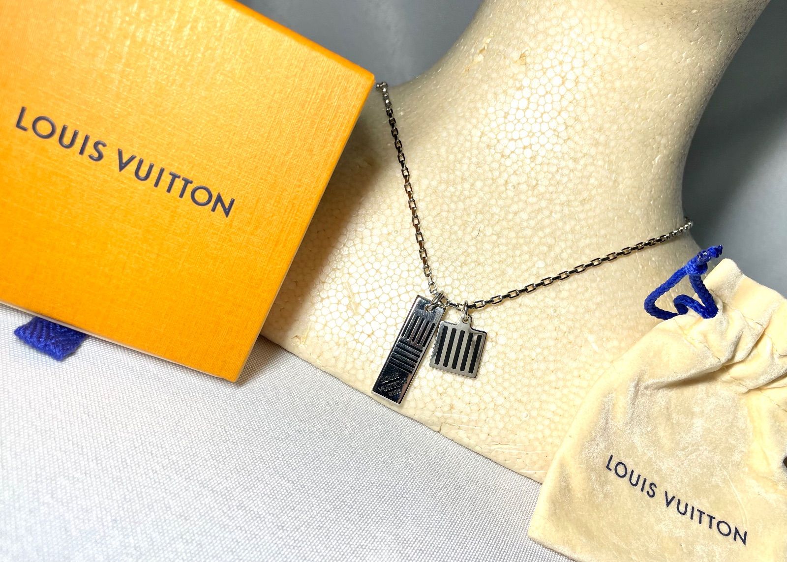 LOUIS VUITTON ルイヴィトン LV コリエ ダミエカラーズ ロゴペンダント