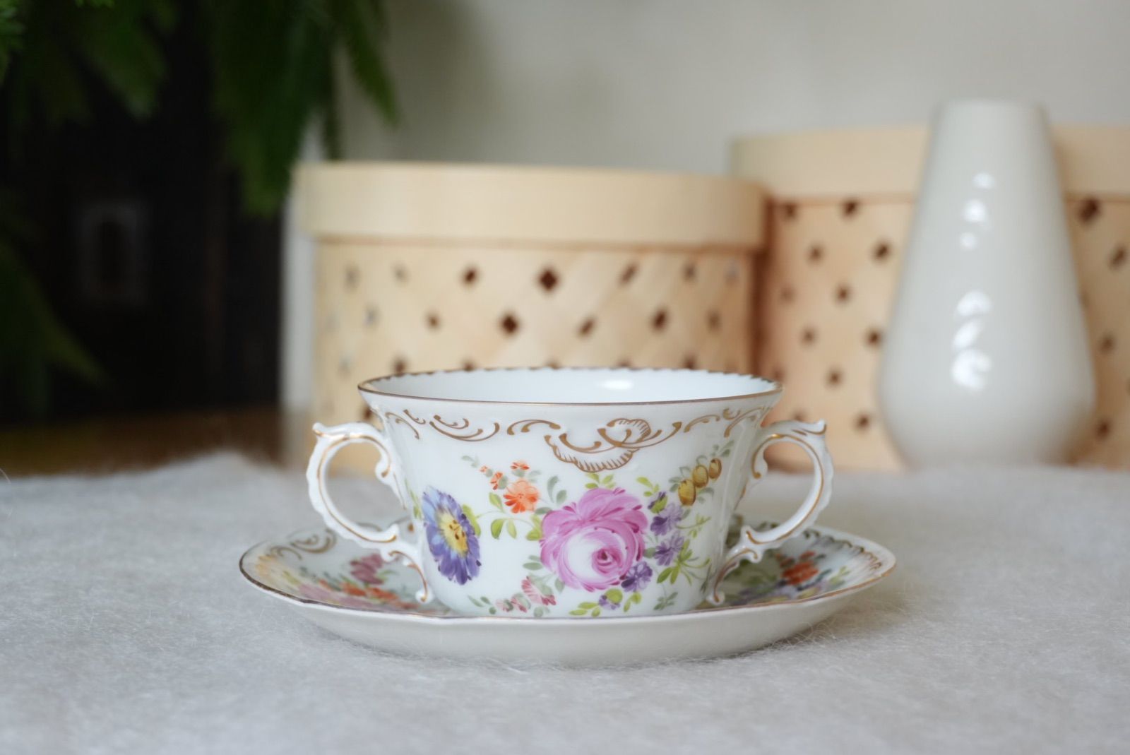 ヴィンテージ ドレスデン ティーカップ＆ソーサー 1客 - メルカリ