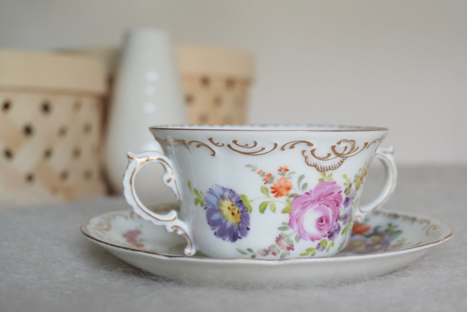 ヴィンテージ ドレスデン ティーカップ＆ソーサー 1客 - メルカリ
