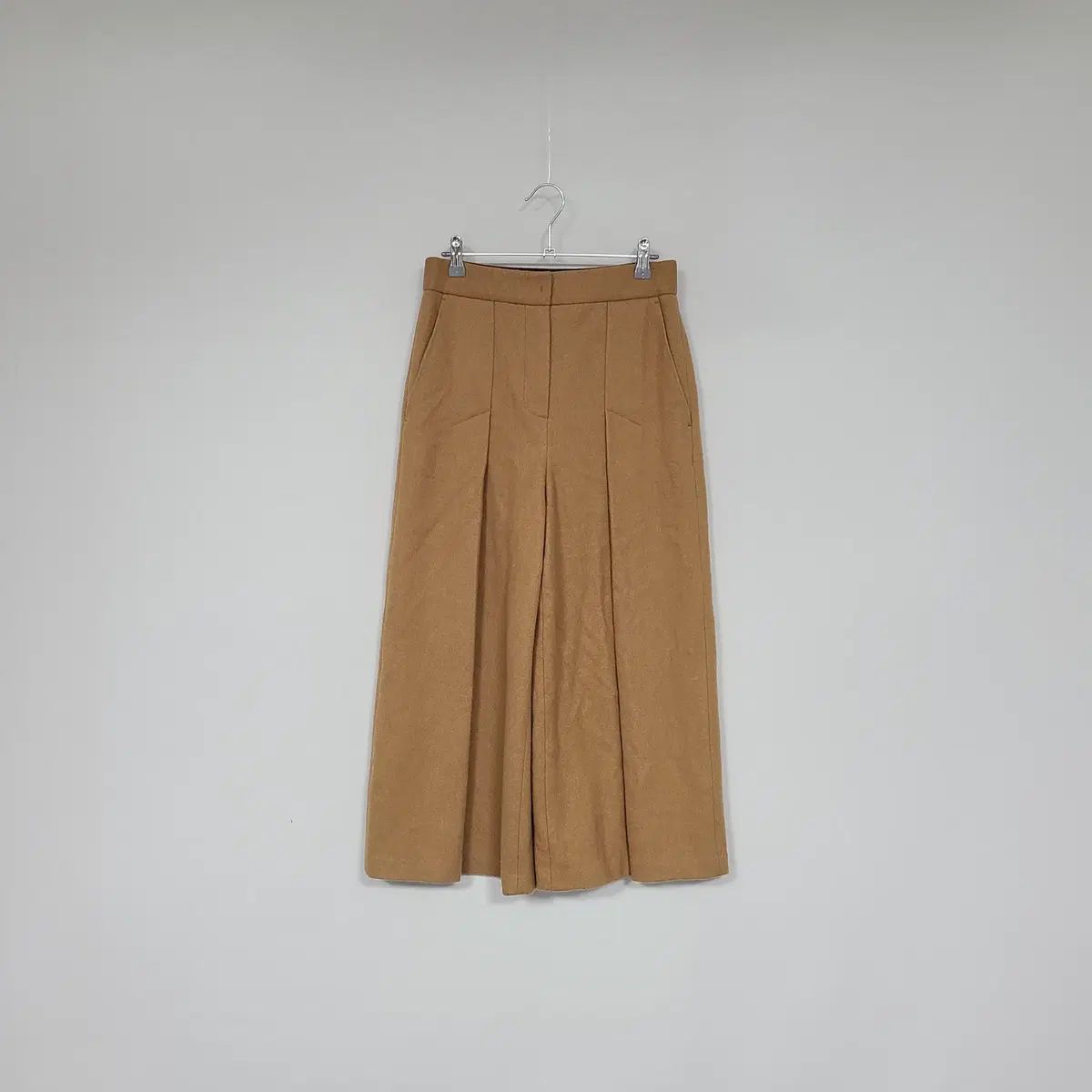 オッズセカンド プリーツ ワイド ウール パンツ キャメル