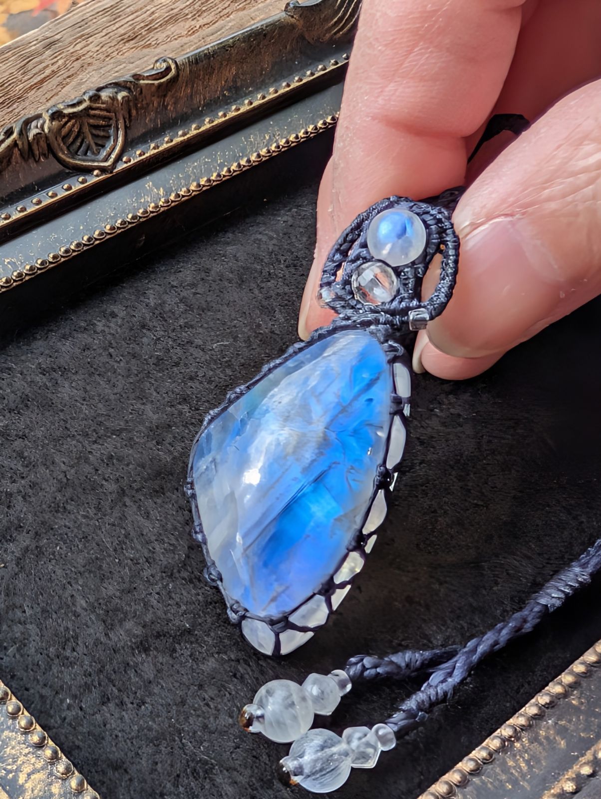 レインボームーンストーン ホワイトラブラドライト