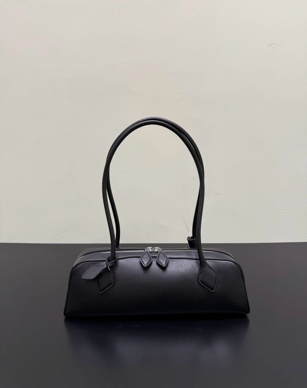 ショルダーバッグ レザー アラ アルテケール ミディアム ゴートスキン