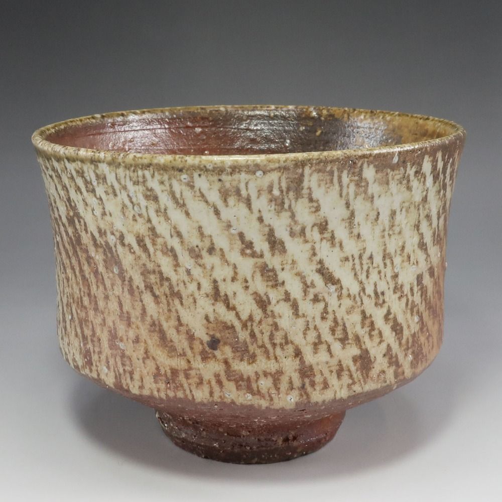 人間国宝 島岡達三 作 灰被象嵌縄文茶碗 陶磁器 _ 骨董品 - メルカリ