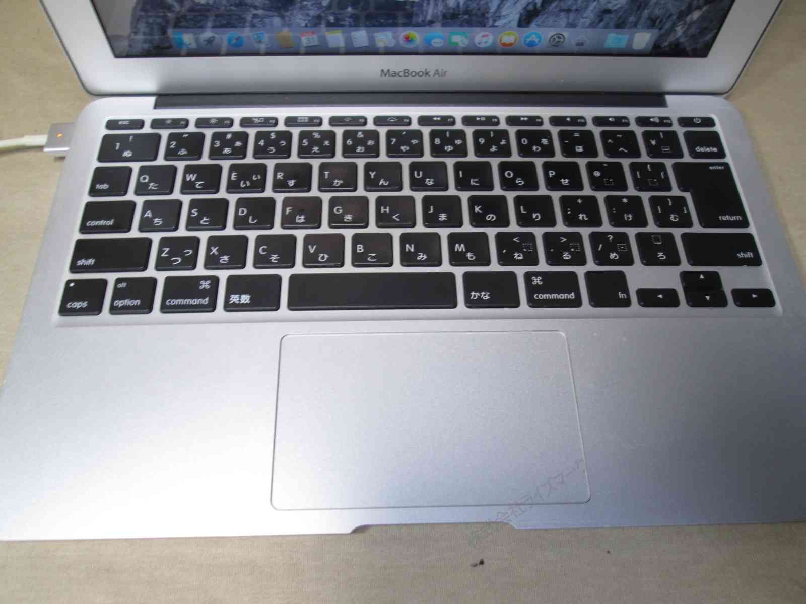 Apple MacBook Air A1465【SSD搭載】 Core i5 1.4GHz Mac OS Ⅹ