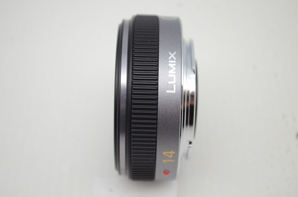 パナソニック H-H014 パンケーキレンズ 14mm f2.5 LUMIX G 美品 Panasonic パナソニック LUMIX G 14mm F2.5 ASPH. H-H014 広角