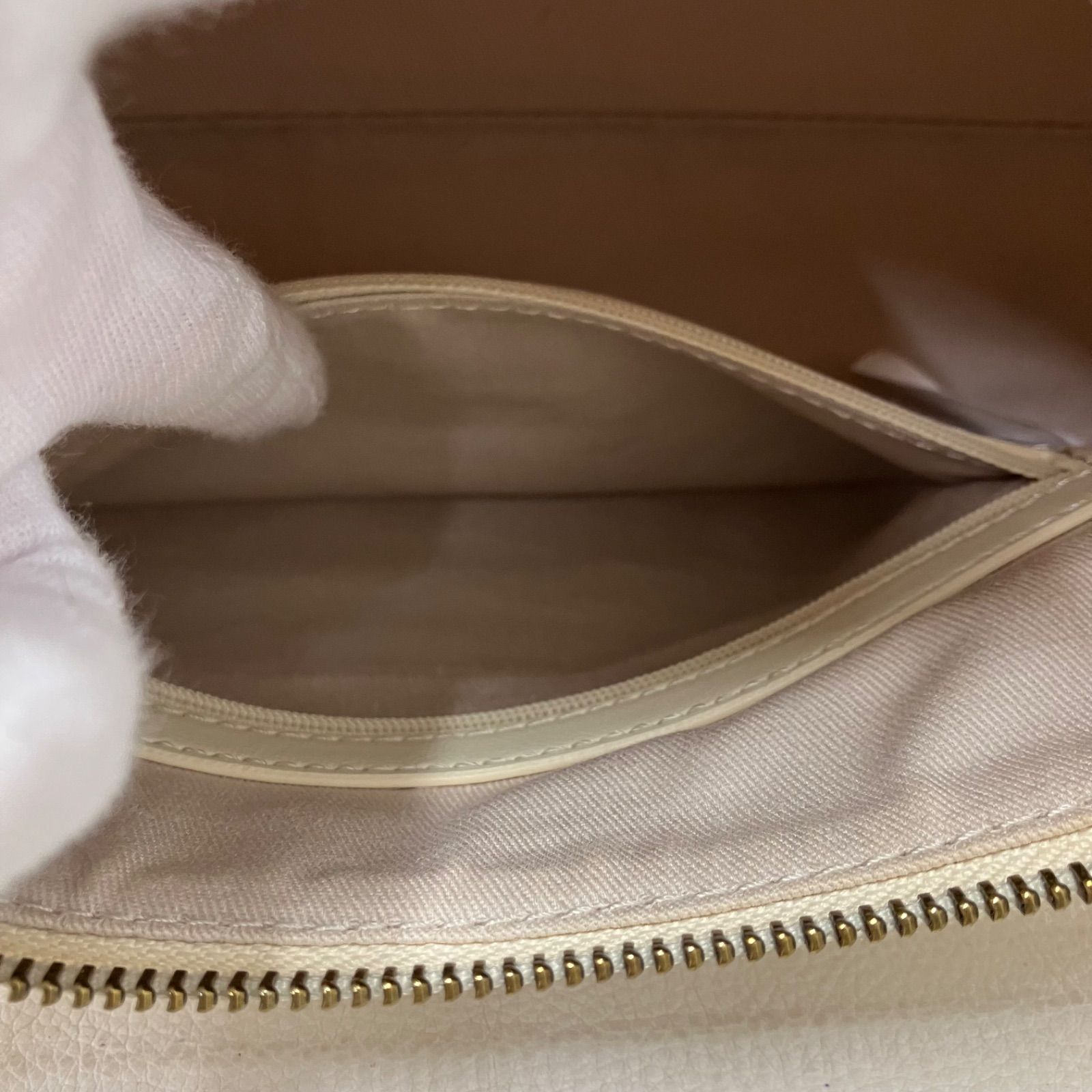6832 CHARLES & KEITH チャールズアンドキース チャールズ＆キース 