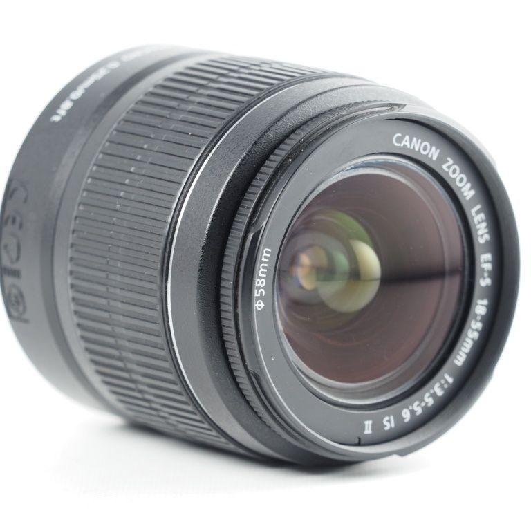 Canon EOS Kiss X5 レンズキット EF-S18-55mm F3.5-5.6 IS II付属