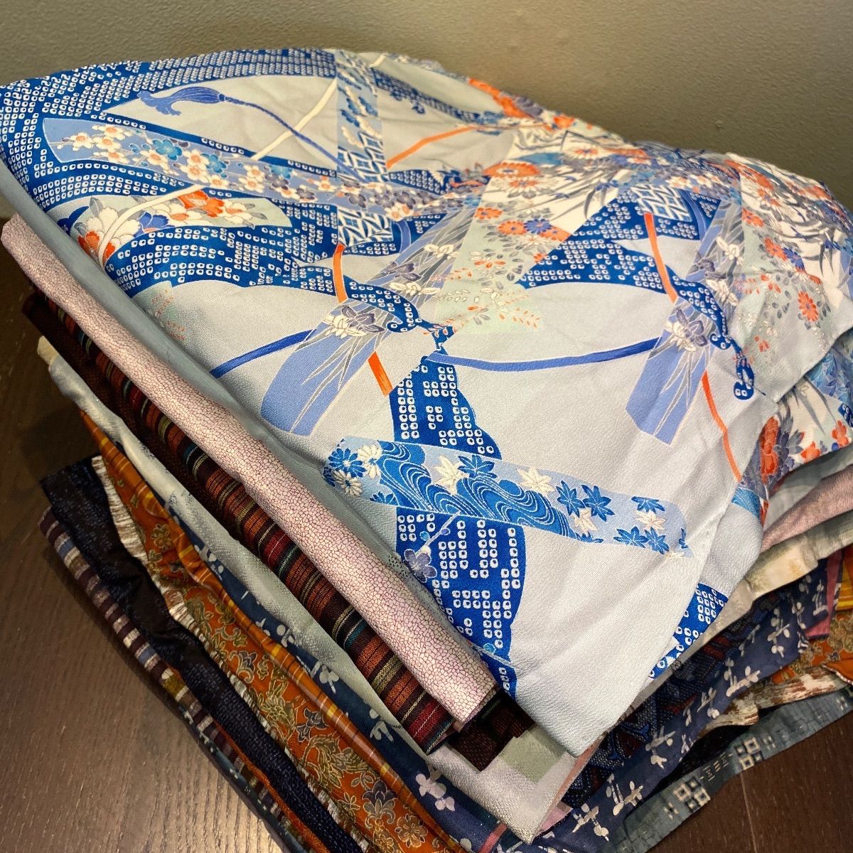 まとめ売り】正絹着物15枚 リメイク素材 ハンドメイド向け - メルカリ