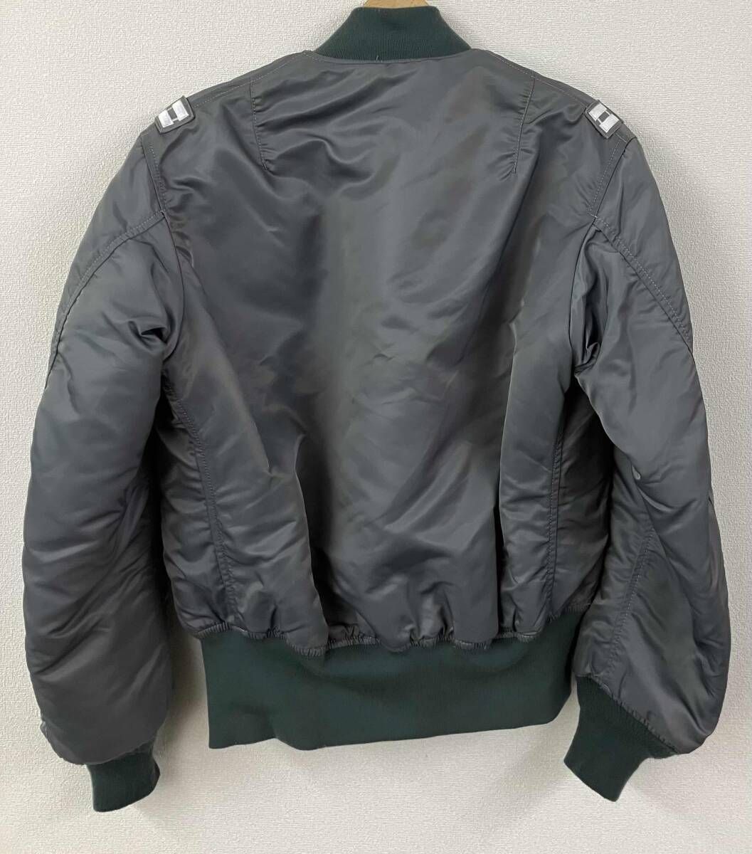 ALPHA INDUSTRIES アルファインダストリーズ 21233-8050 MA-1 フライト