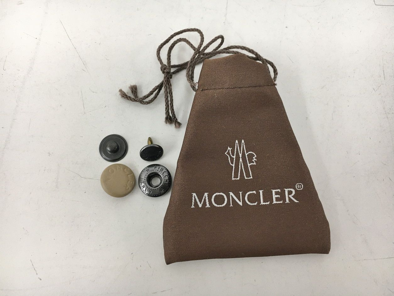 モンクレール MONCLER ダウンジャケット 0 長袖 予備ボタン ハンガー
