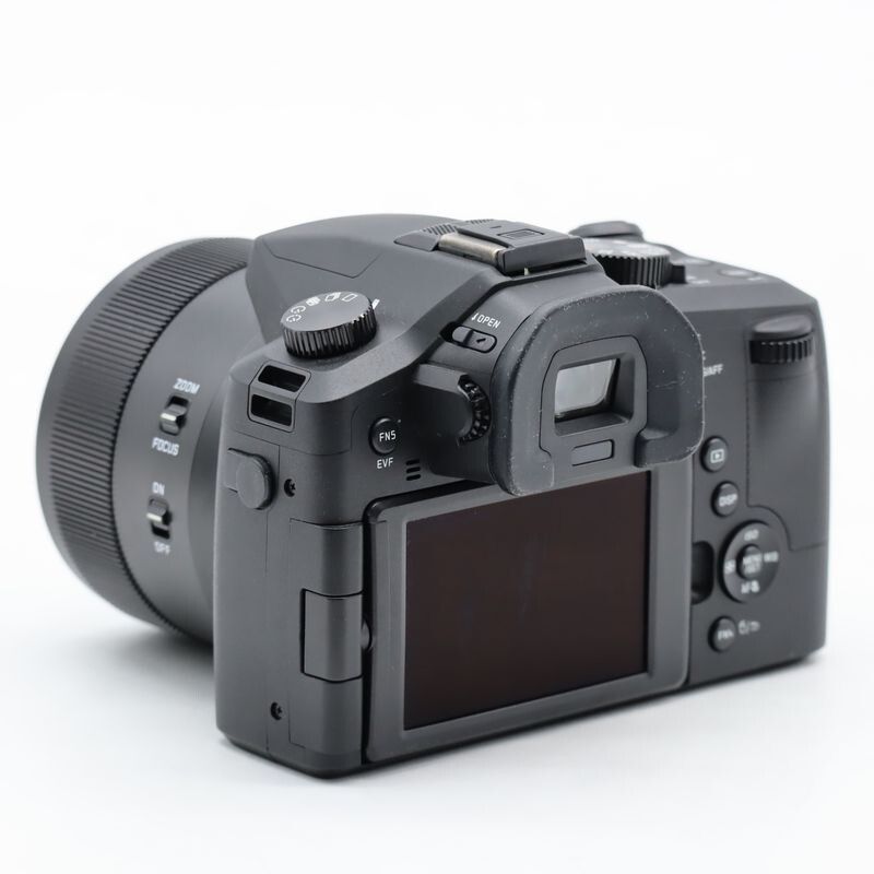 Leica デジタルカメラ ライカV-LUX Typ 114 - メルカリ