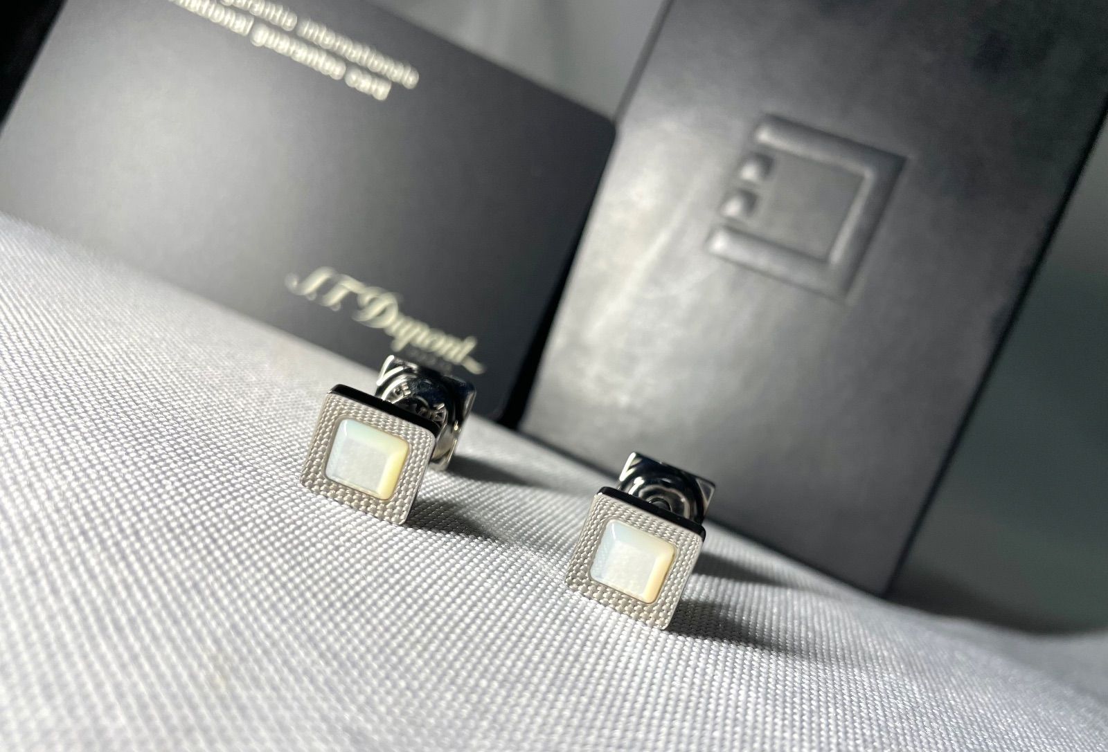 ST.Dupontデュポン　カフリンクス　❤︎ 希少 S.T.Dupont デュポン 立体3D ダイヤカットデザインカフス