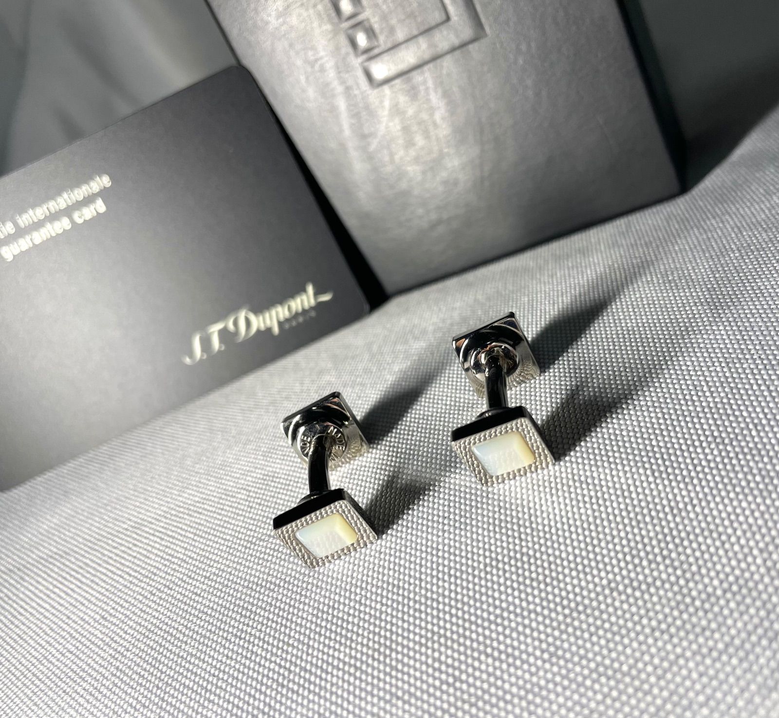 美品 S.T.Dupont デュポン ブラック＆ホワイト ストーン装飾