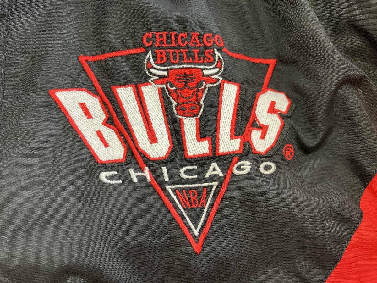 LOGO7 NBA CHICAGO BULLS ロゴセブン シカゴブルズ 中綿ナイロン