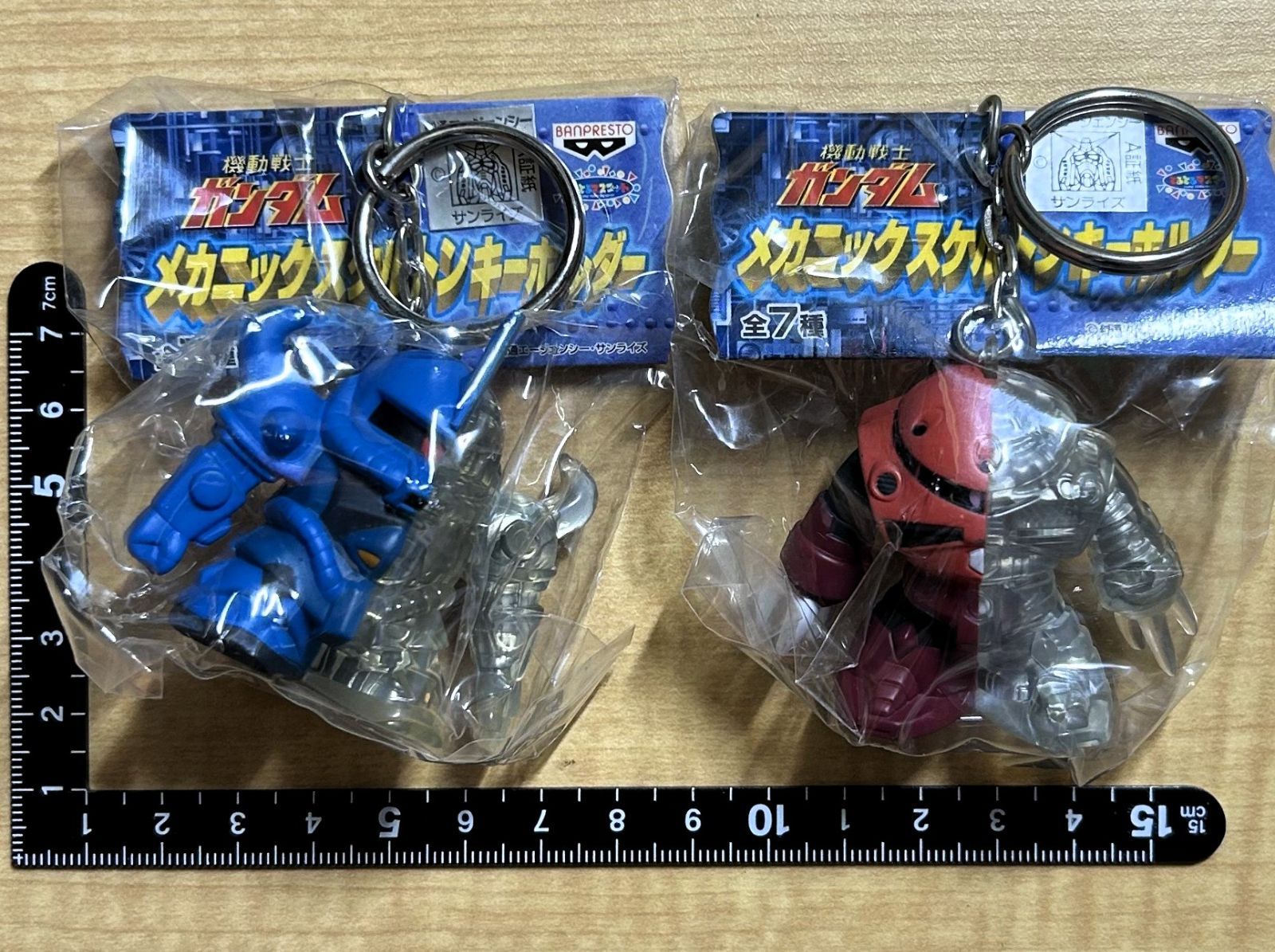 機動戦士ガンダム メカニックスケルトンキーホルダー 全7種 - メルカリ