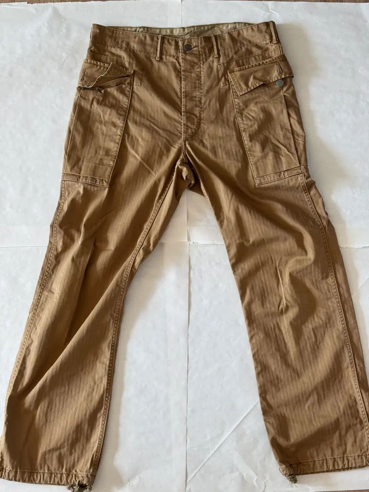 RRA ヘリンボーン ツイル カーゴ パンツ