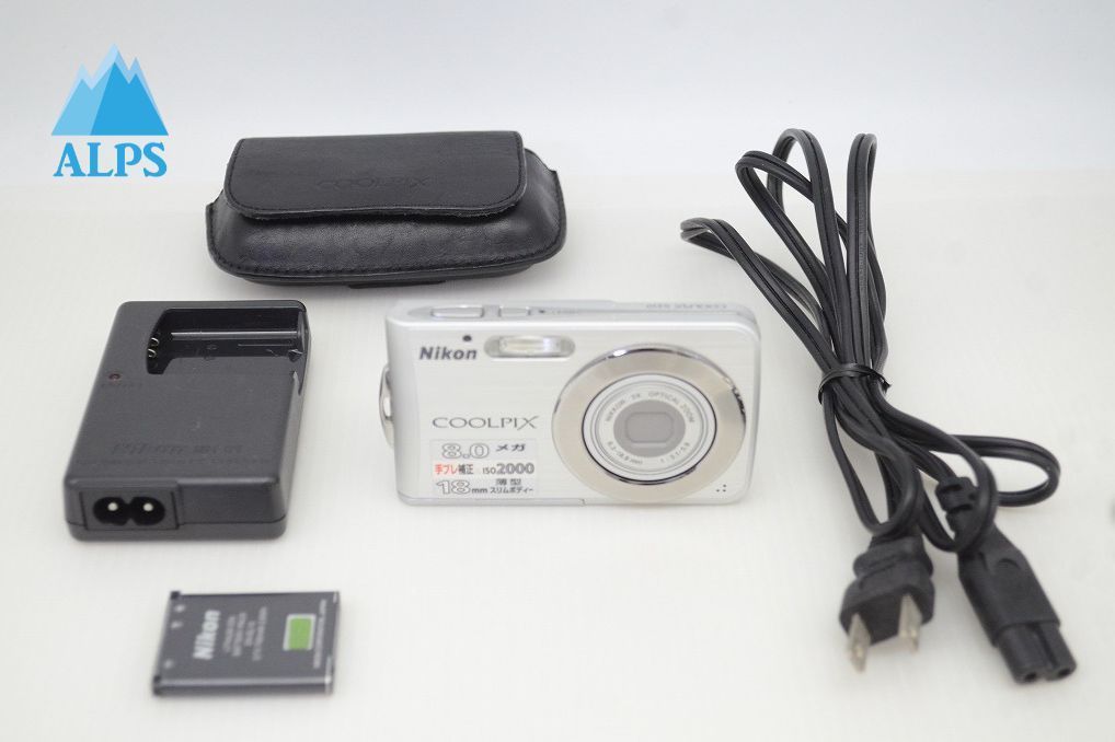 美品 Nikon ニコン COOLPIX S210 コンパクトデジタルカメラ シルバー