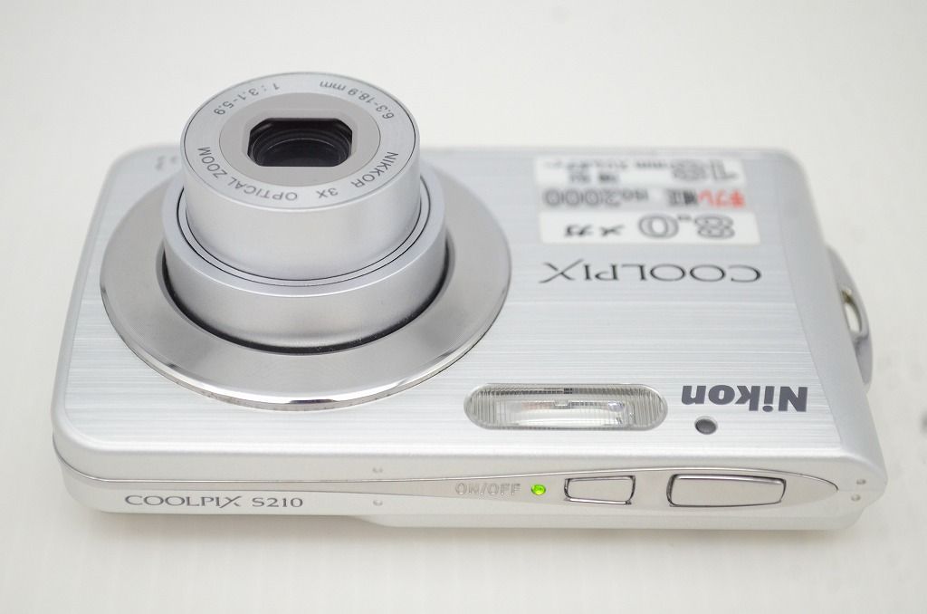 美品 Nikon ニコン COOLPIX S210 コンパクトデジタルカメラ シルバー