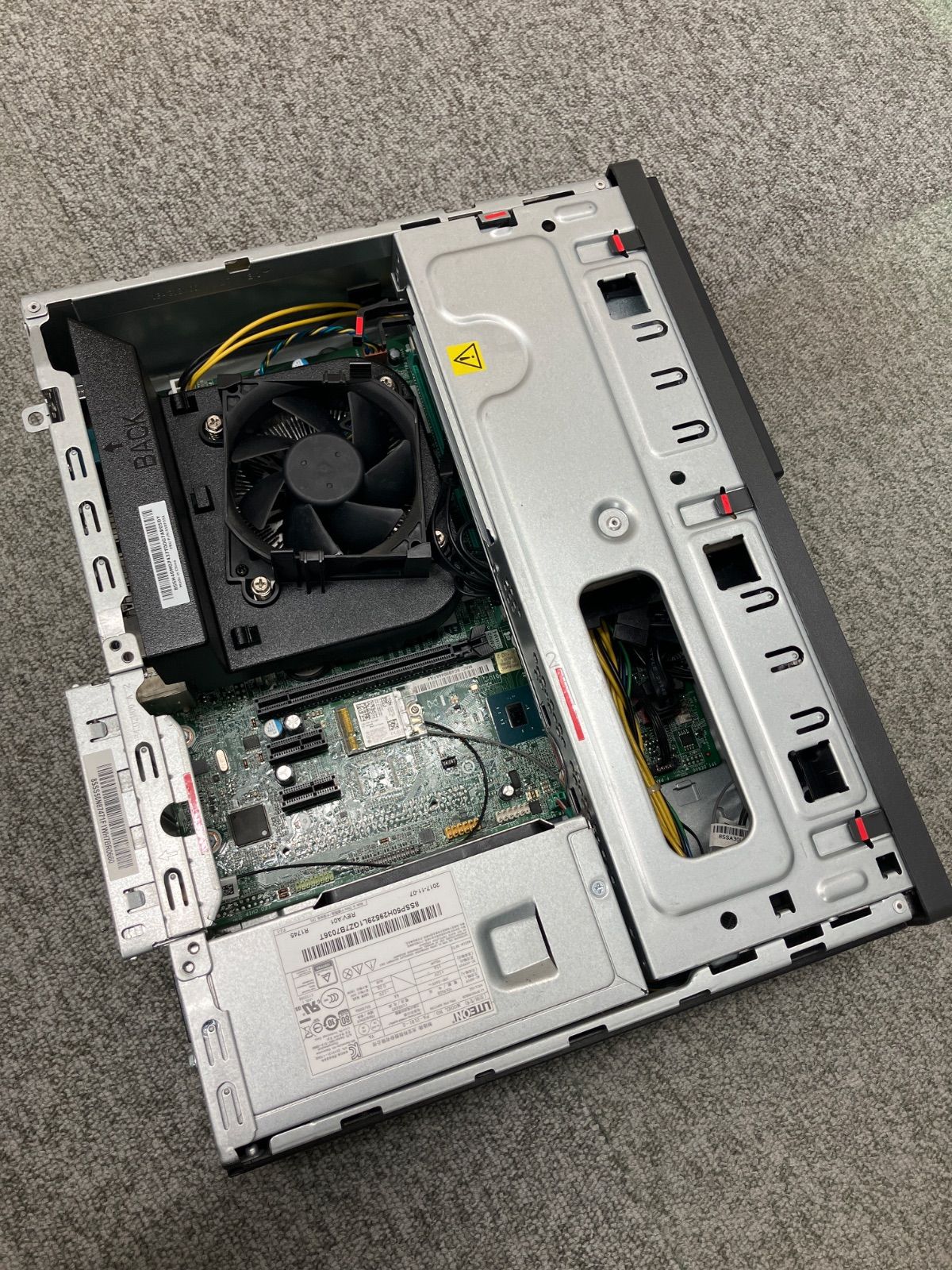 ジャンク Lenovo ThinkCentre M710s 10UQ-S09500 Core i5-7400 CPU