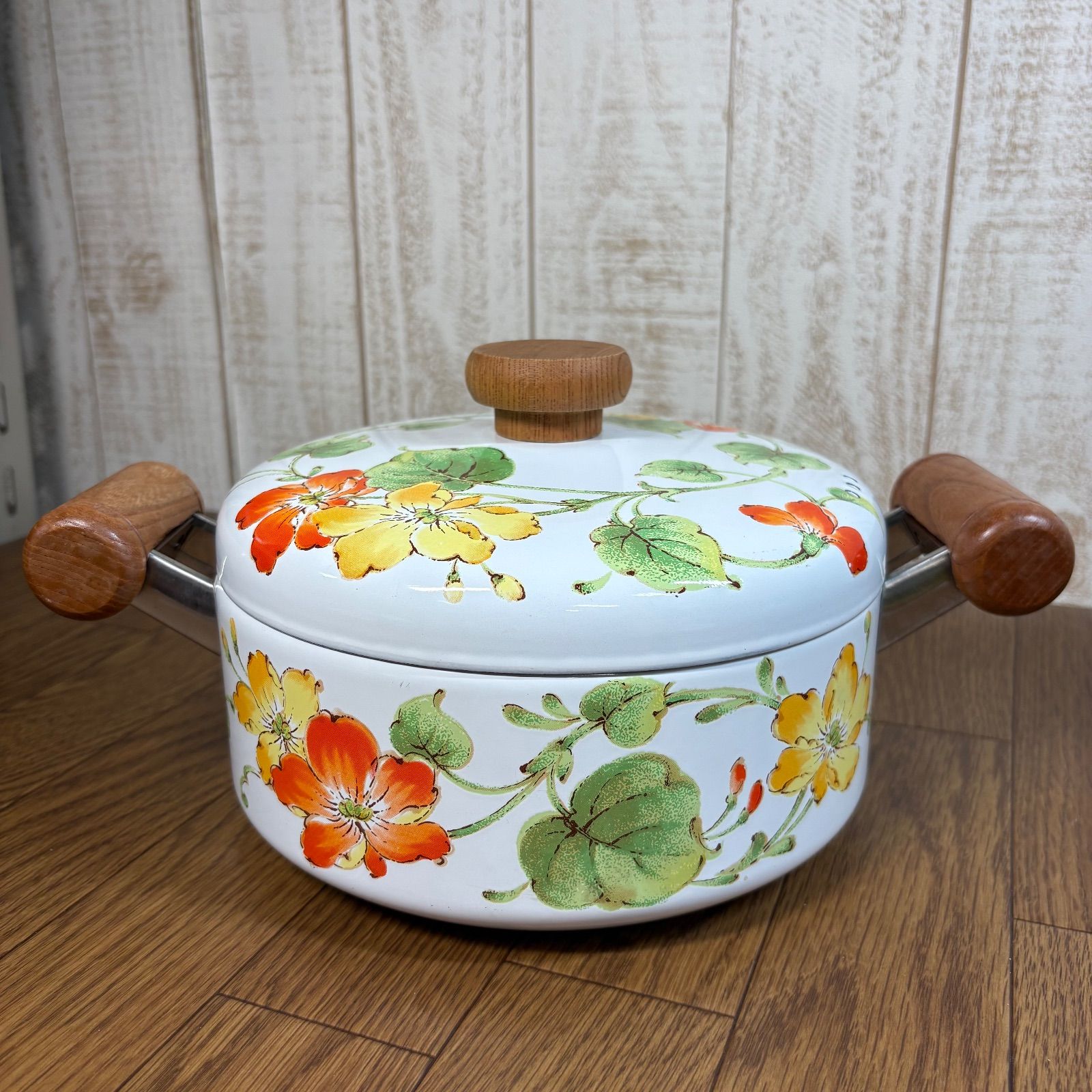 エジリー ホーロー鍋 レトロ 可愛い 琺瑯 両手鍋 鍋 - メルカリ