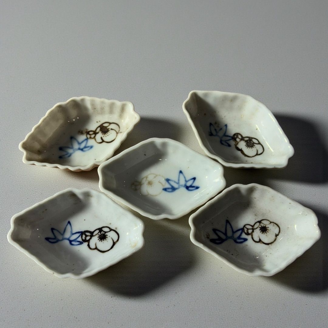 明治時代　色絵扇子文様菱形皿　10客　蝶　植物　古伊万里　アンティーク　食器 明治時代 明治時代 色絵扇子文様菱形皿 10客 蝶 植物 古伊万里
