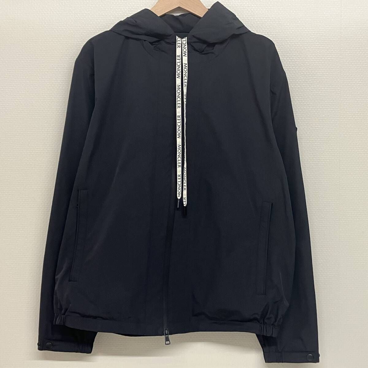 MONCLER CARLES GIUBBOTTO モンクレール カルレス マウンテンパーカー