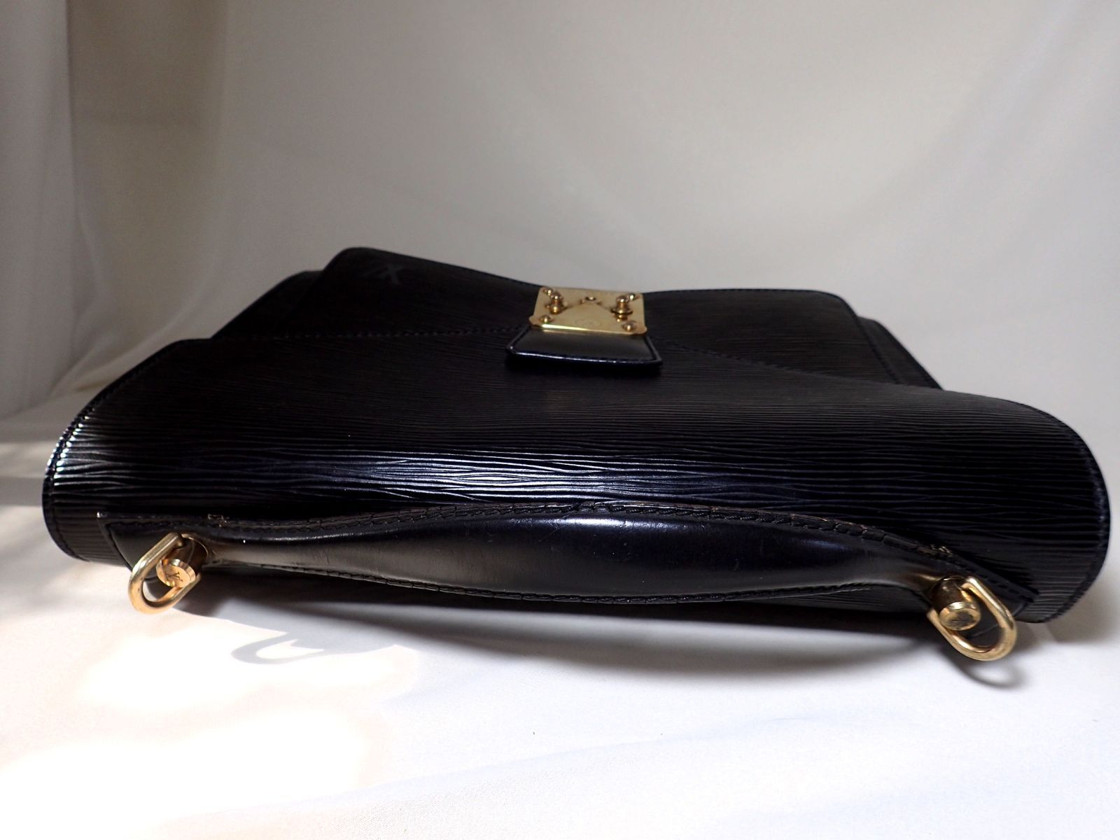 ルイヴィトン LOUIS VUITTON モンソー M52122 エピ ビジネスバッグ