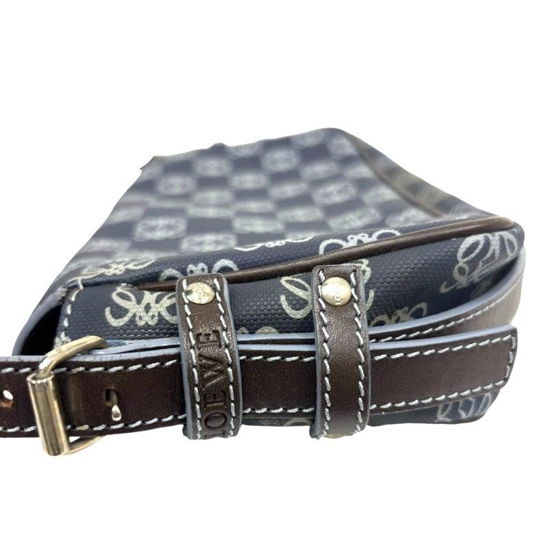 LOEWE ロエベ セミショルダー アナグラム ネイビー PVCレザー