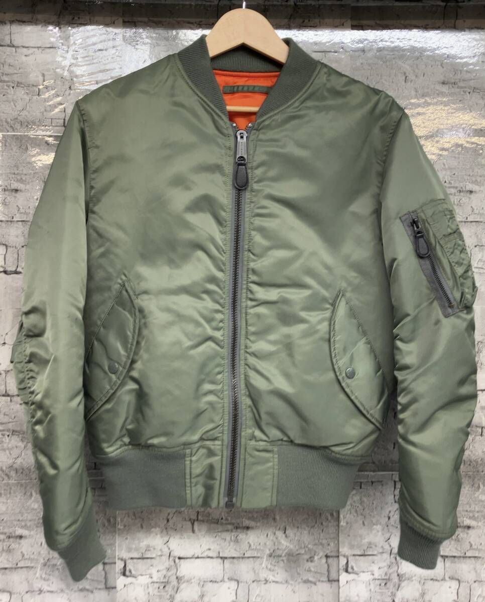 アヴィレックスMA-1　フライトジャケット　AVIREX　Mサイズ AVIREX アヴィレックス MA-1 フライトジャケット 6162164 サイズ M