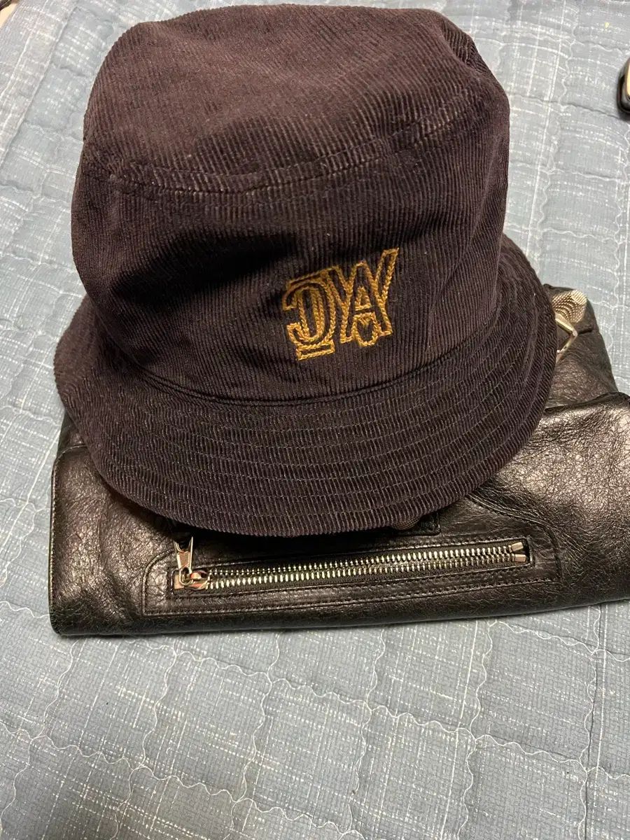 カシラ コーデュロイ バケットハット