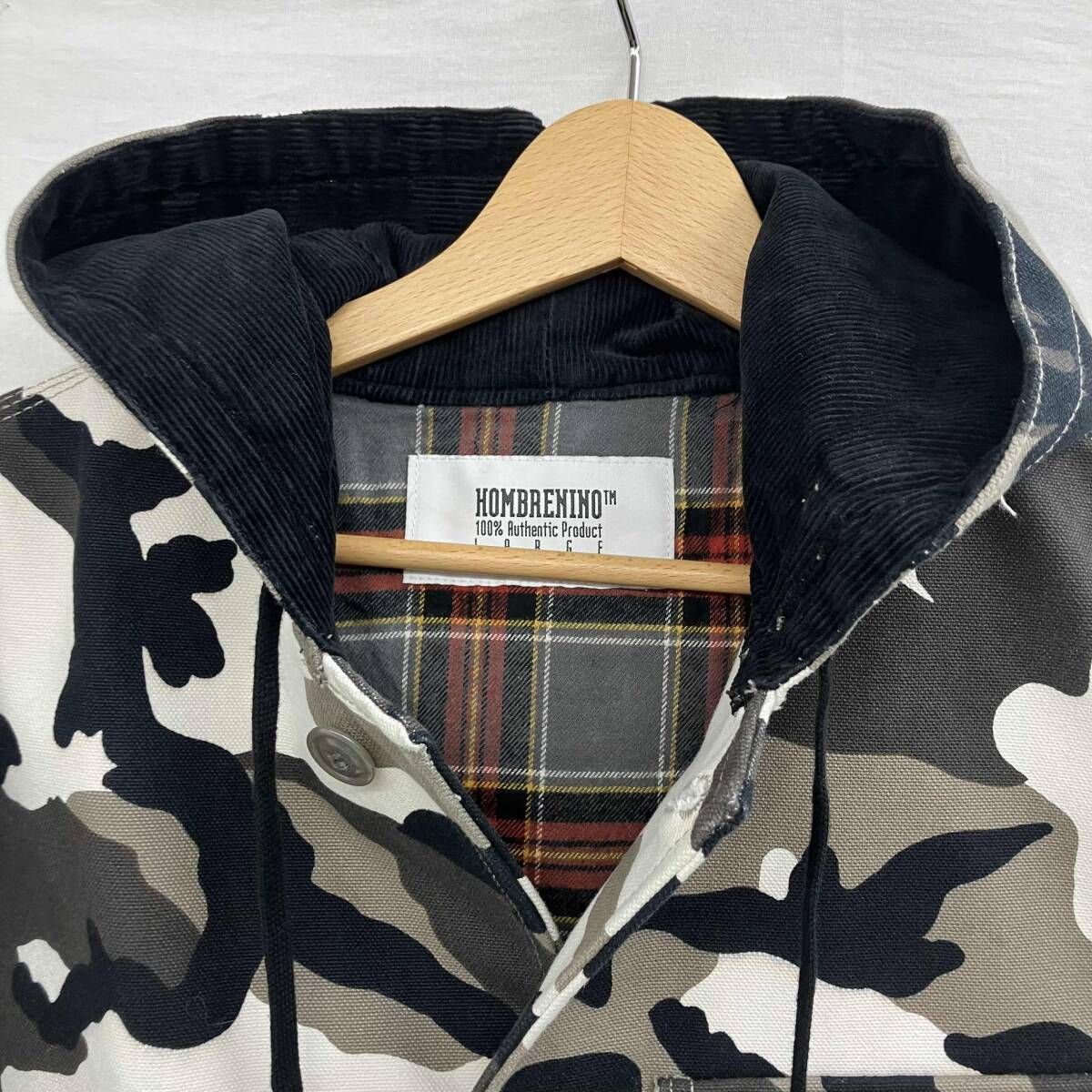 hombre nino オンブレニーニョ 迷彩柄 フードジャケット サイズlarge L