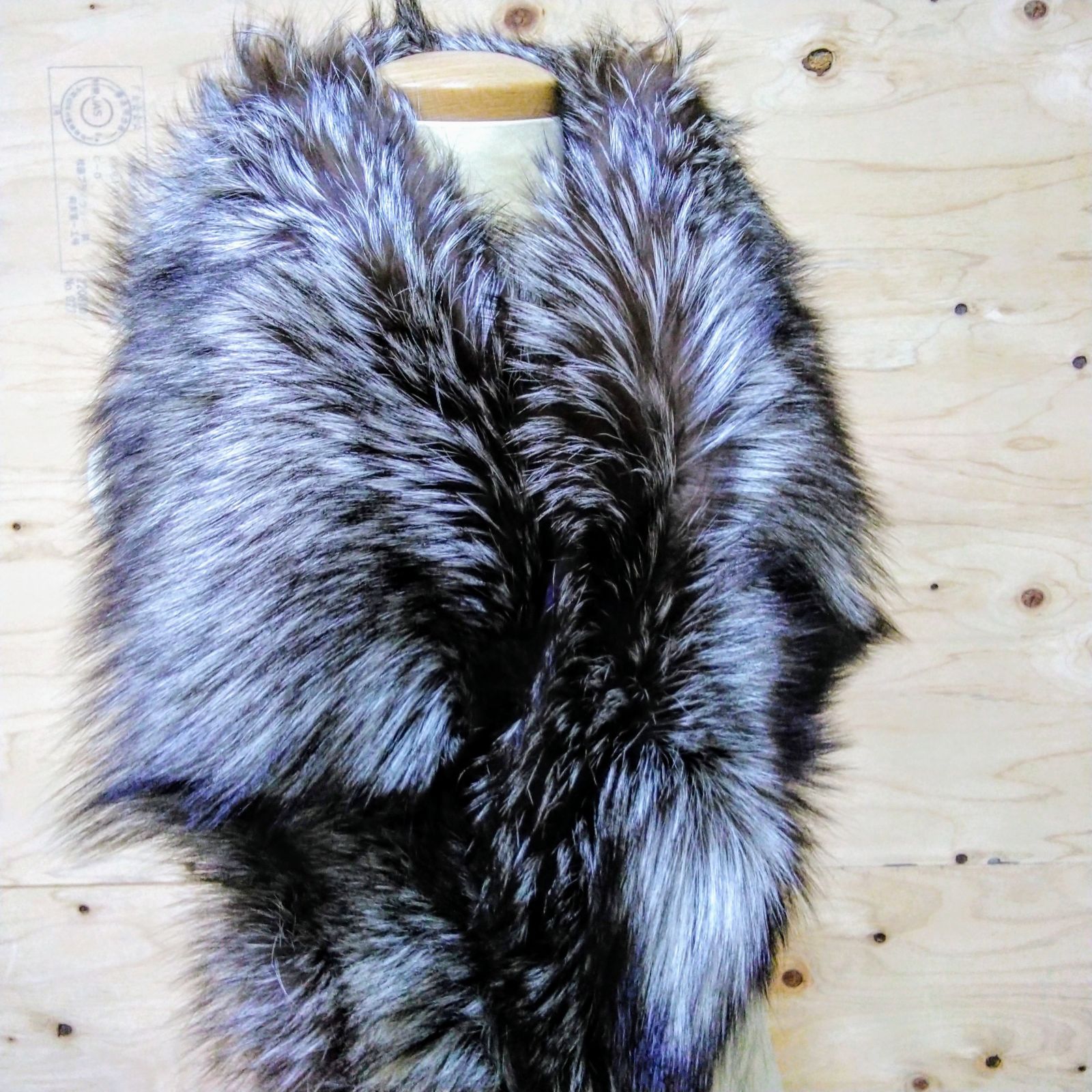 SAGA FOX (TRIM BESATZ GARNITURE) リアルファー シルバーフォックス