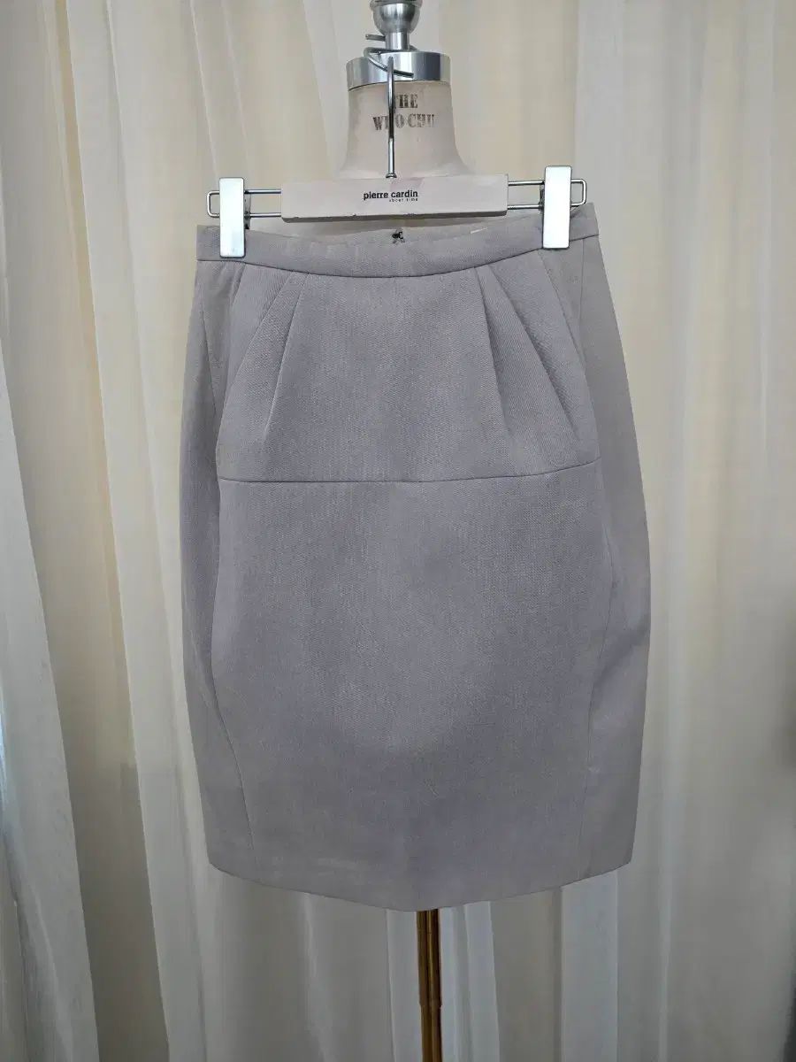 Lumiere Parfum 香水 50ml 愛里　成瀬愛里　3本セット Lumiere Parfum 香水 50ml 愛里 成瀬愛里 3本 新品】成瀬愛里さん香水