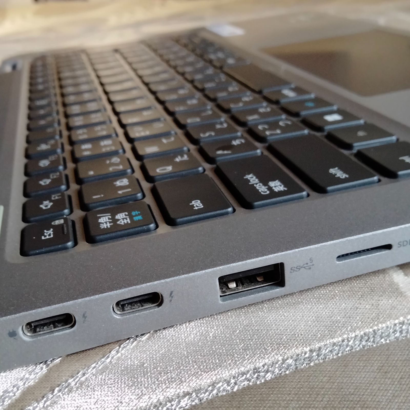  DELL 5330 12世代 i 5 1245 U 256 G SSD M 2 16 1920 x 1080 Latitude JJB 03 Windowsノート本体 ノートPC