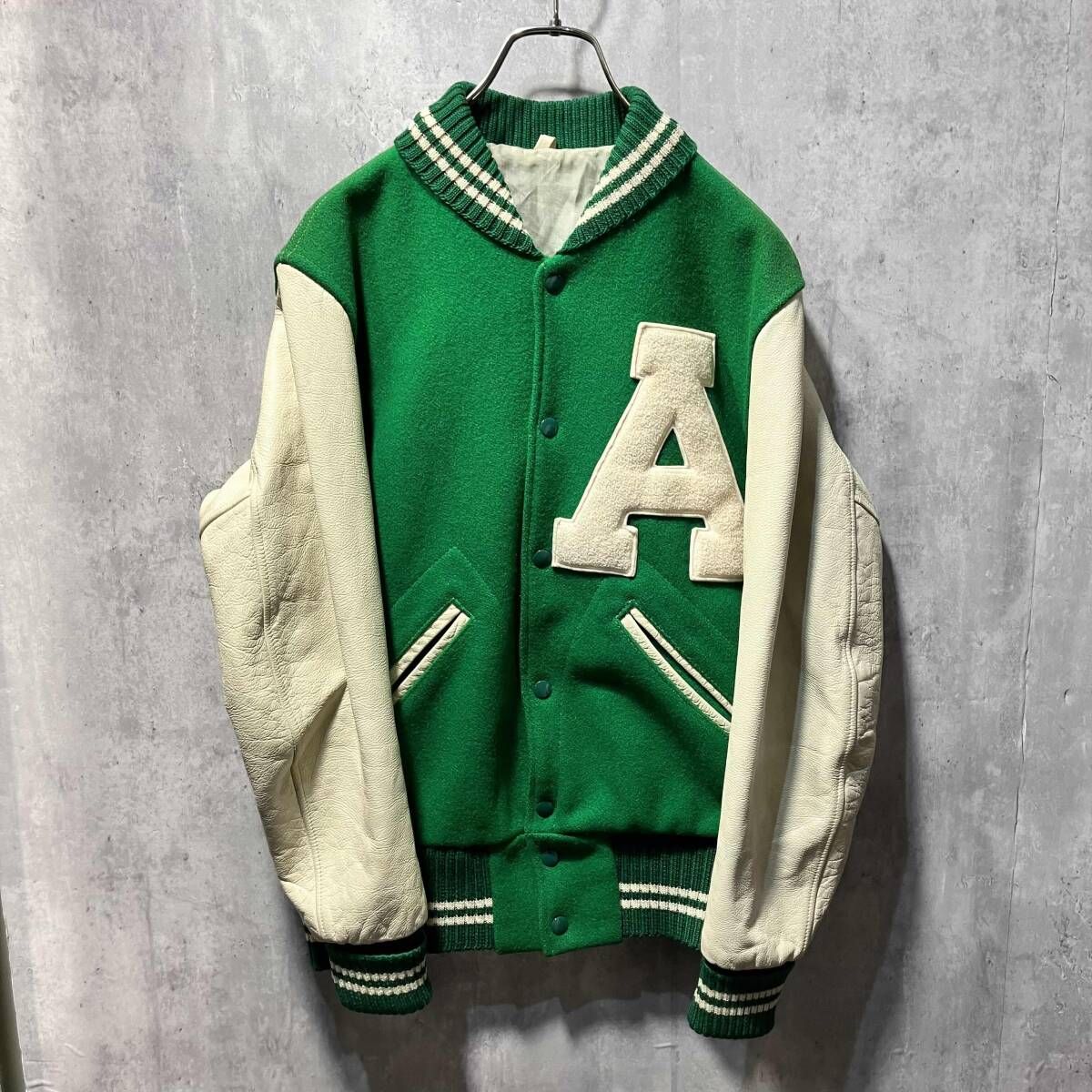 60 s 古着 LASLEY 袖レザーワッペンスタジアムジャケット サイズ38 グリーン×ホワイト ラスレイニッティング