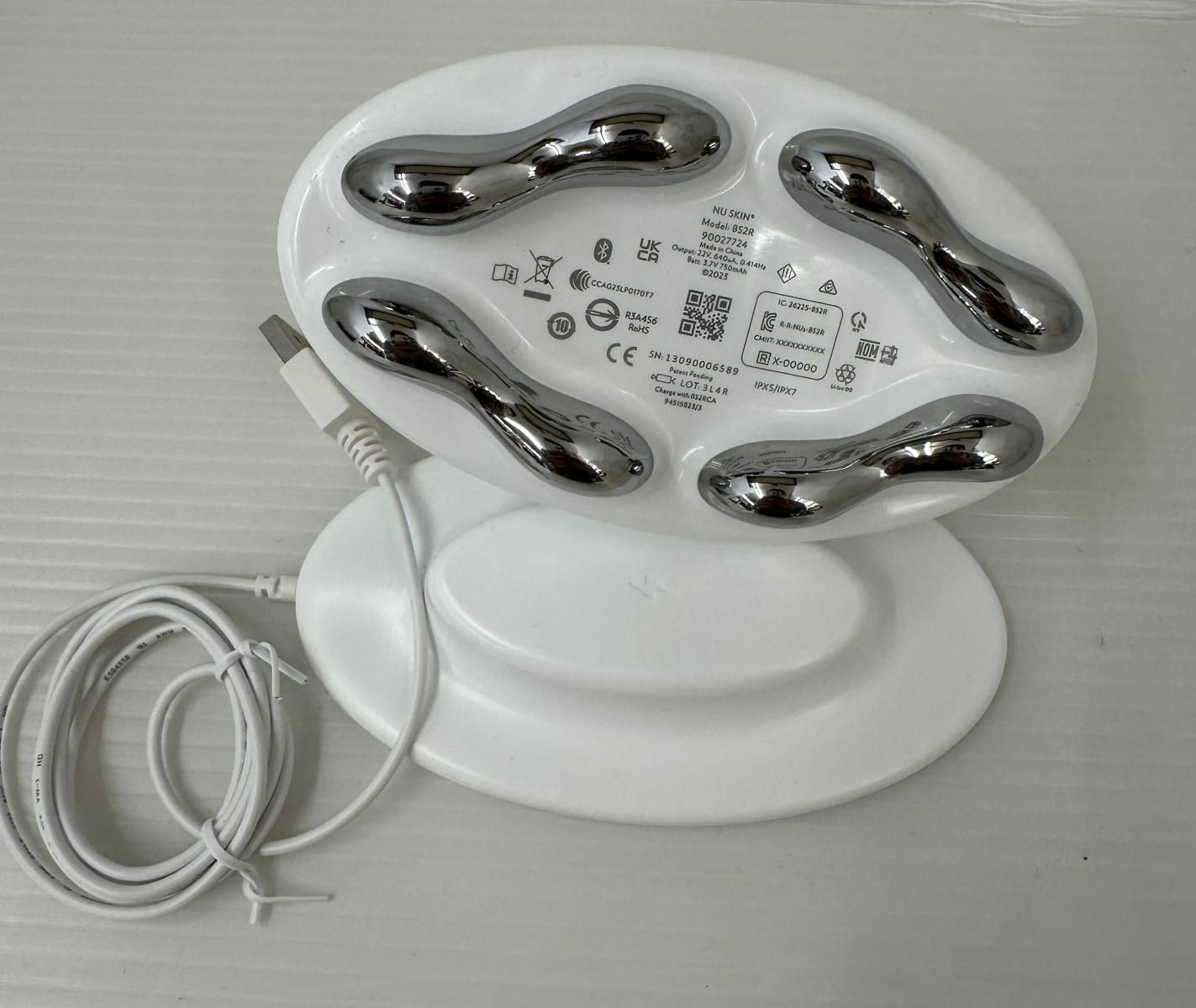 中古品】NUSKIN ニュースキン ageLOC ウェルスパ io 美容家電 美容器