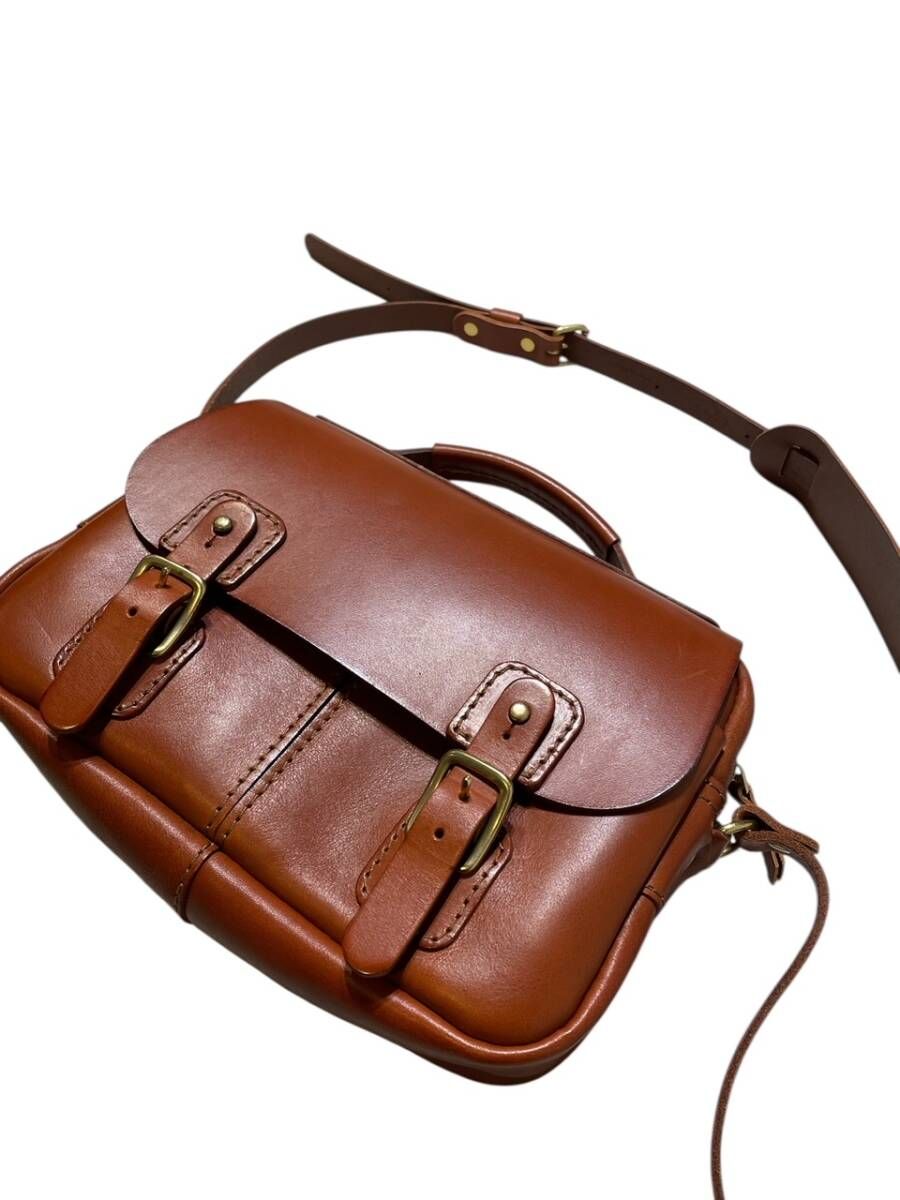 【メルカリ歳価格】HERZ サッチェルバッグ HERZ shoulder bag ショルダーバッグ サッチェルバッグ ブラウン