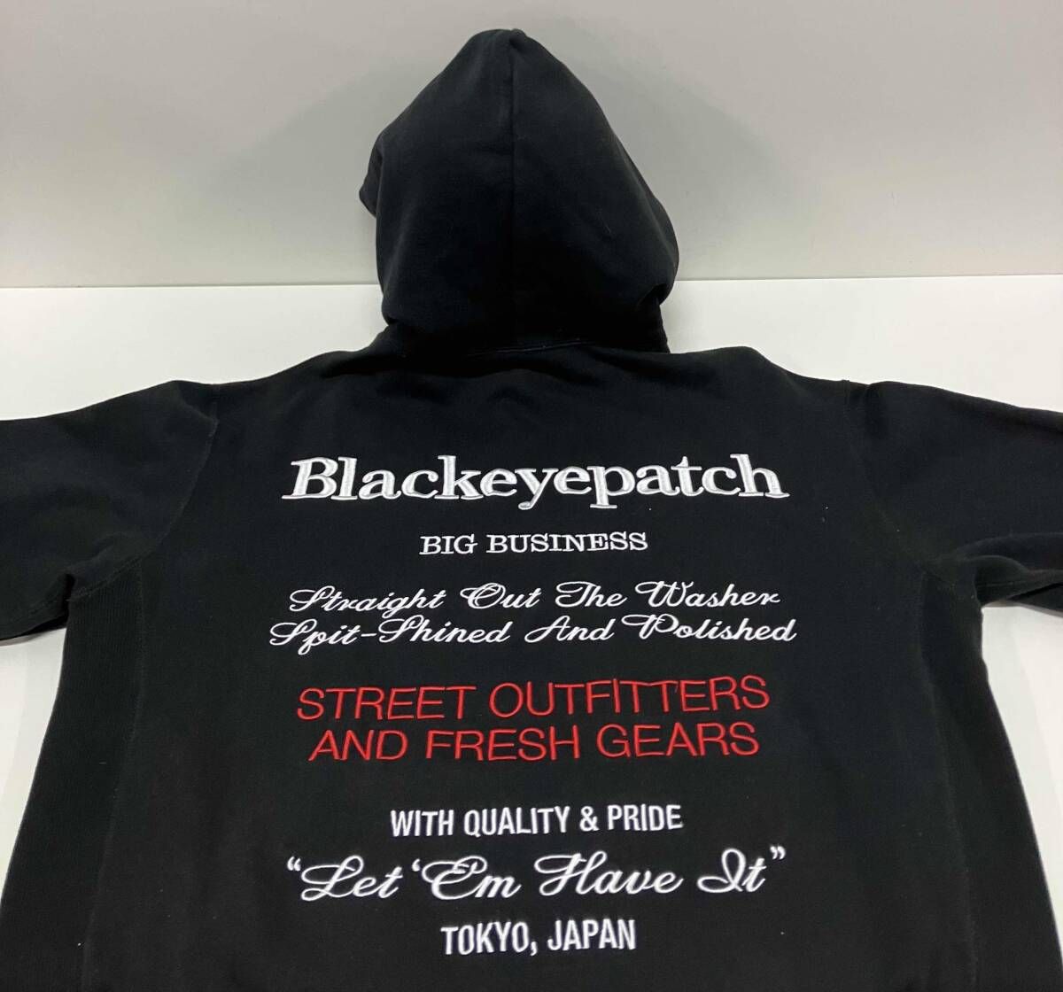 THE BLACK EYE PATCH ザ・ブラックアイパッチ パーカー BIG BUSINESS