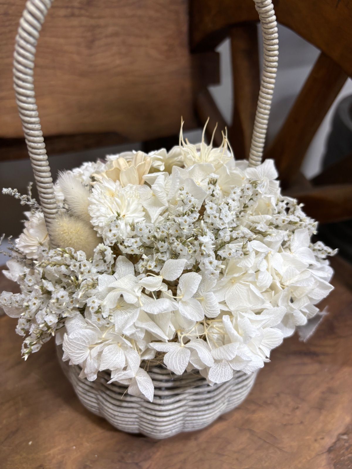  プリザーブドフラワー アレンジ お花 装飾 白 ピンク ニュアンス グレー くすみ バスケット スモーキー プリザーブドフラワー フラワー リース