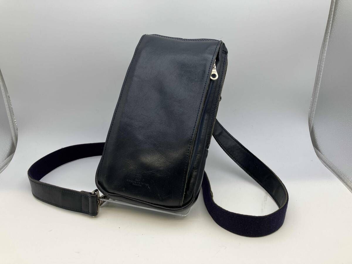 KOI コーアイ ボディバッグ／レザー／日本製／ネイビー