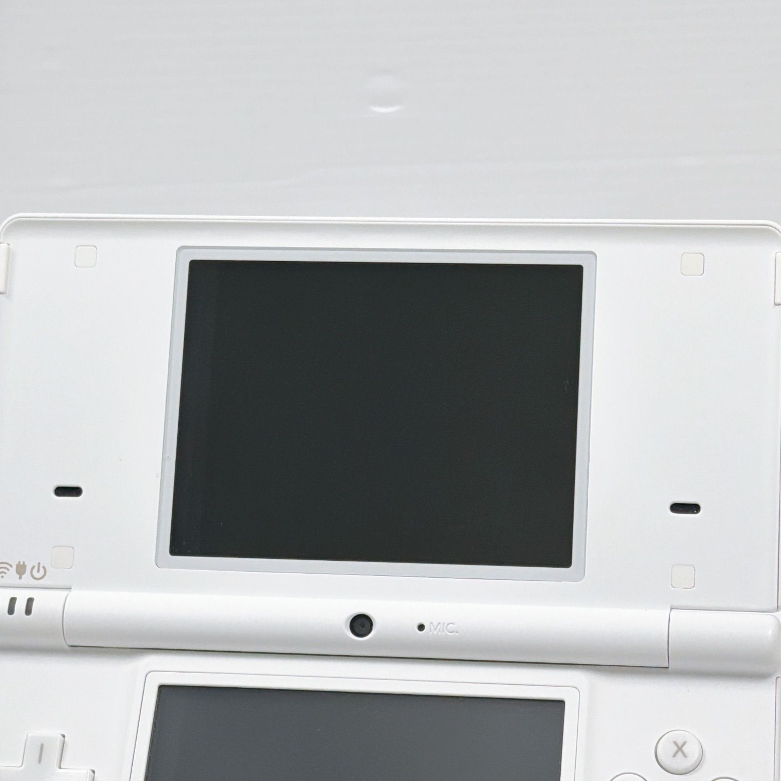 NINTEND DSi ホワイト 美品 ニンテンドー DSi ホワイト 遊べるセット 動作確認済み Nintendo