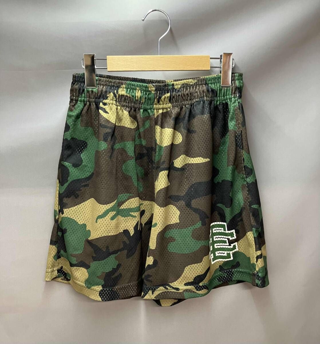 ☆ Eric emanel エリックエマニュエル ハーフパンツ サイズL 迷彩 夏