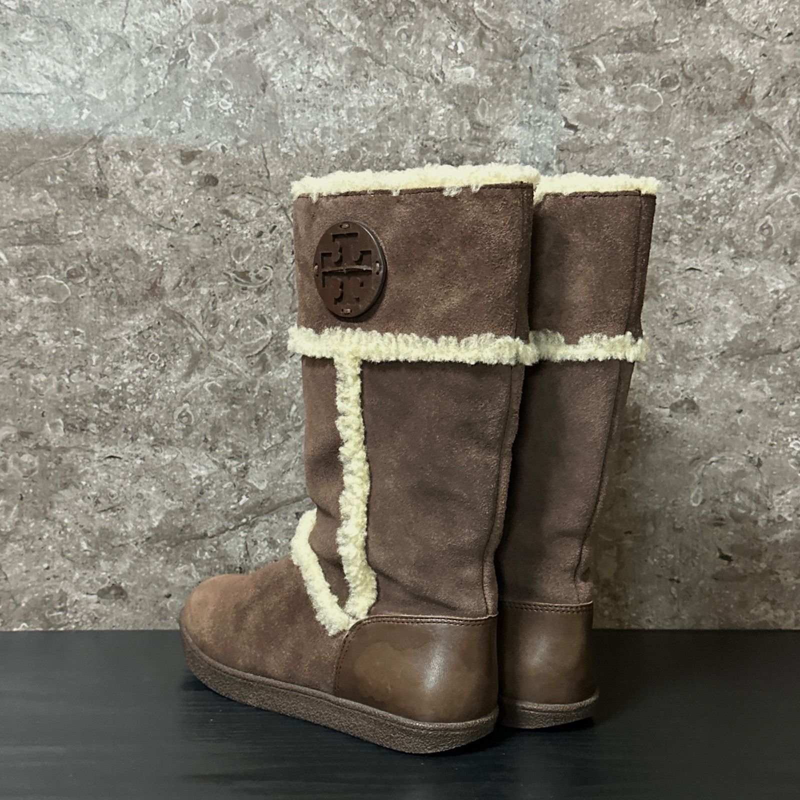 S577 美品 TORY BURCH トリーバーチ サイドロゴ ムートンブーツ