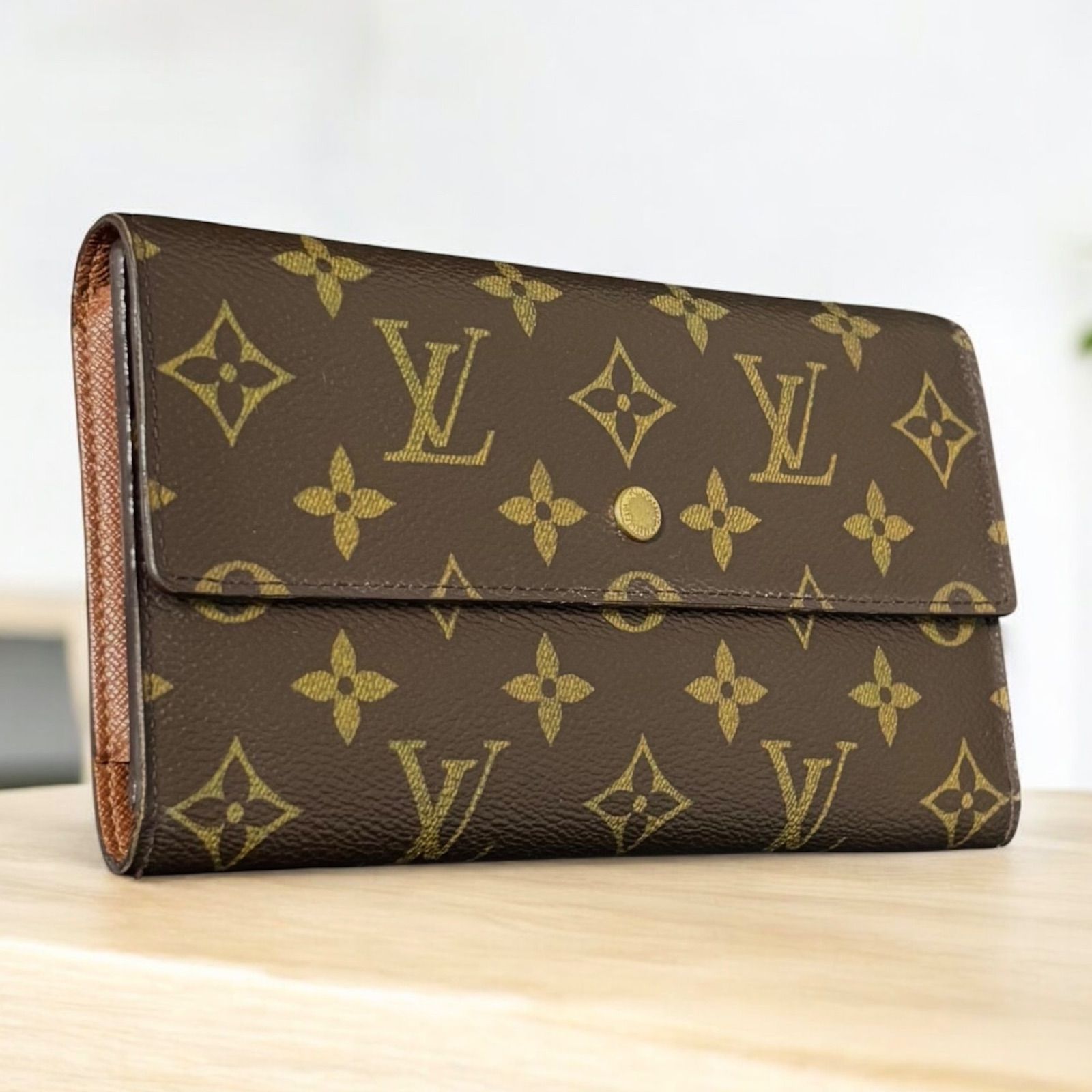 t51 ポルト トレゾール ポルトフォイユ インターナショナル 旧型