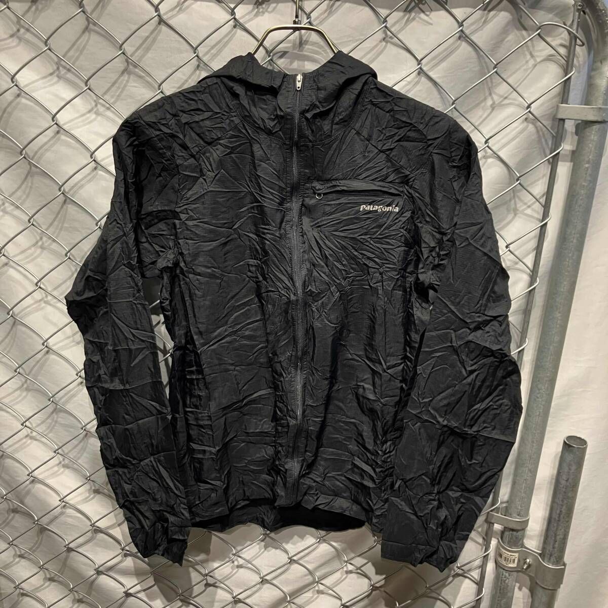 Patagoniaフーディニジャケット ブラック24140SP サイズXS パタゴニア