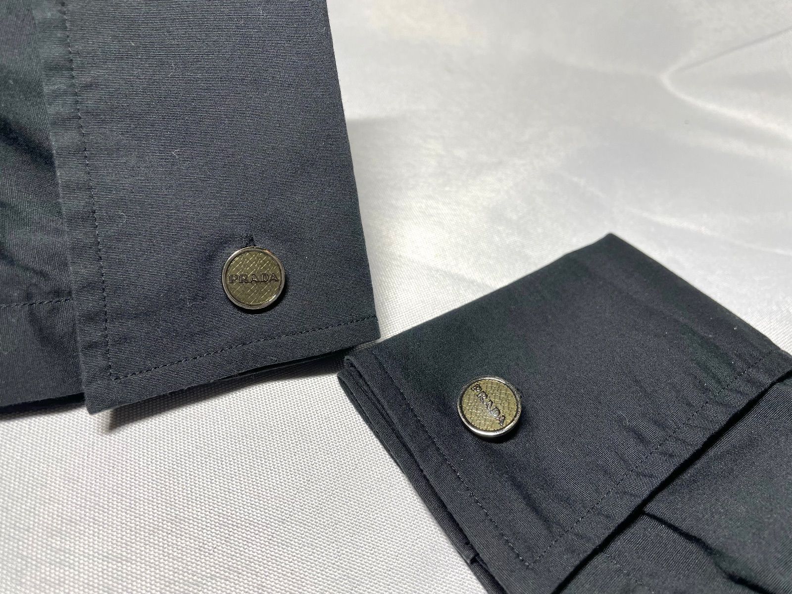 美品 希少 PRADA プラダ ブランドロゴ文字パターンデザイン クローム