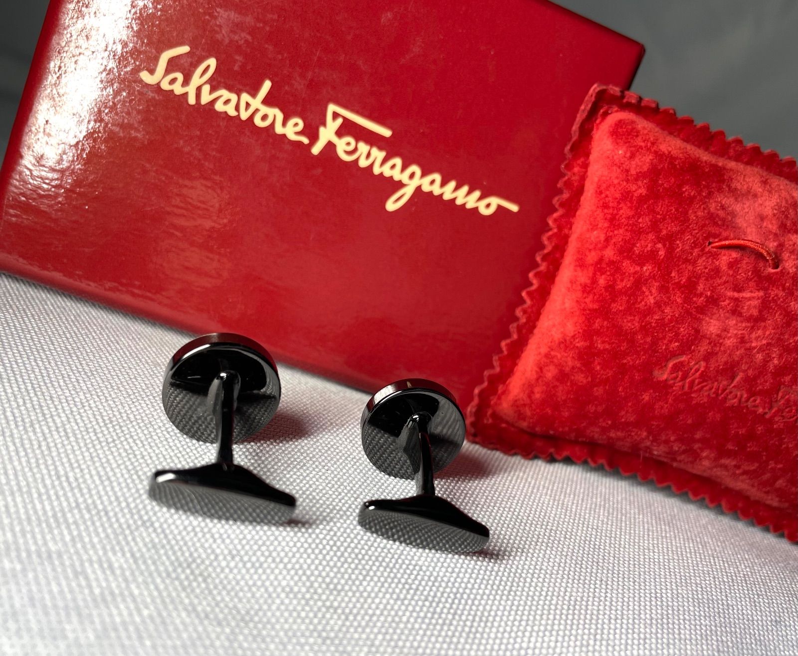 美品 Salvatore Ferragamo サルヴァトーレフェラガモ ダブル