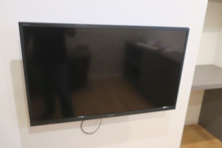 ＳＨＡＲＰ AQUOS 40型 壁掛け 液晶 テレビ LC-40 H 11 リモコン無