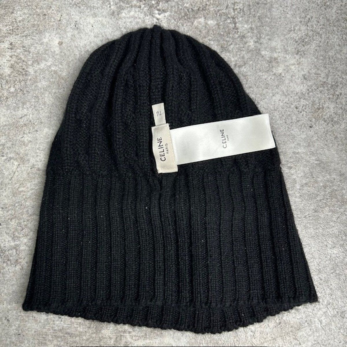 CELINE セリーヌ ブラックニット帽 ロゴ付き ギフトにも♪【CELINE