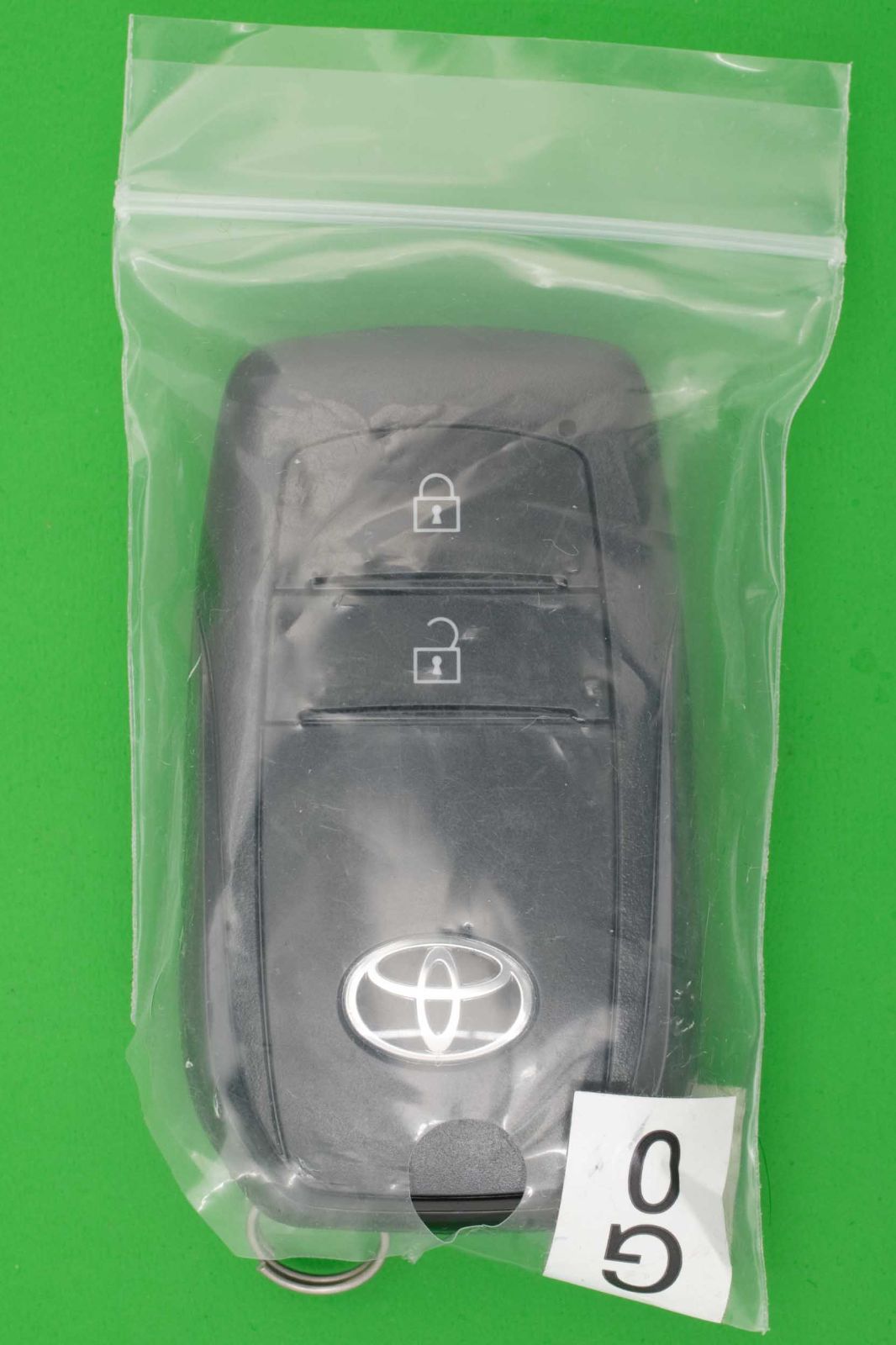 初期化済★★トヨタ（ヤリス・ヤリスクロス）2ボタン・中古スマートキー 初期化済トヨタ（ヤリス・ヤリスクロス）2ボタン・中古スマートキー